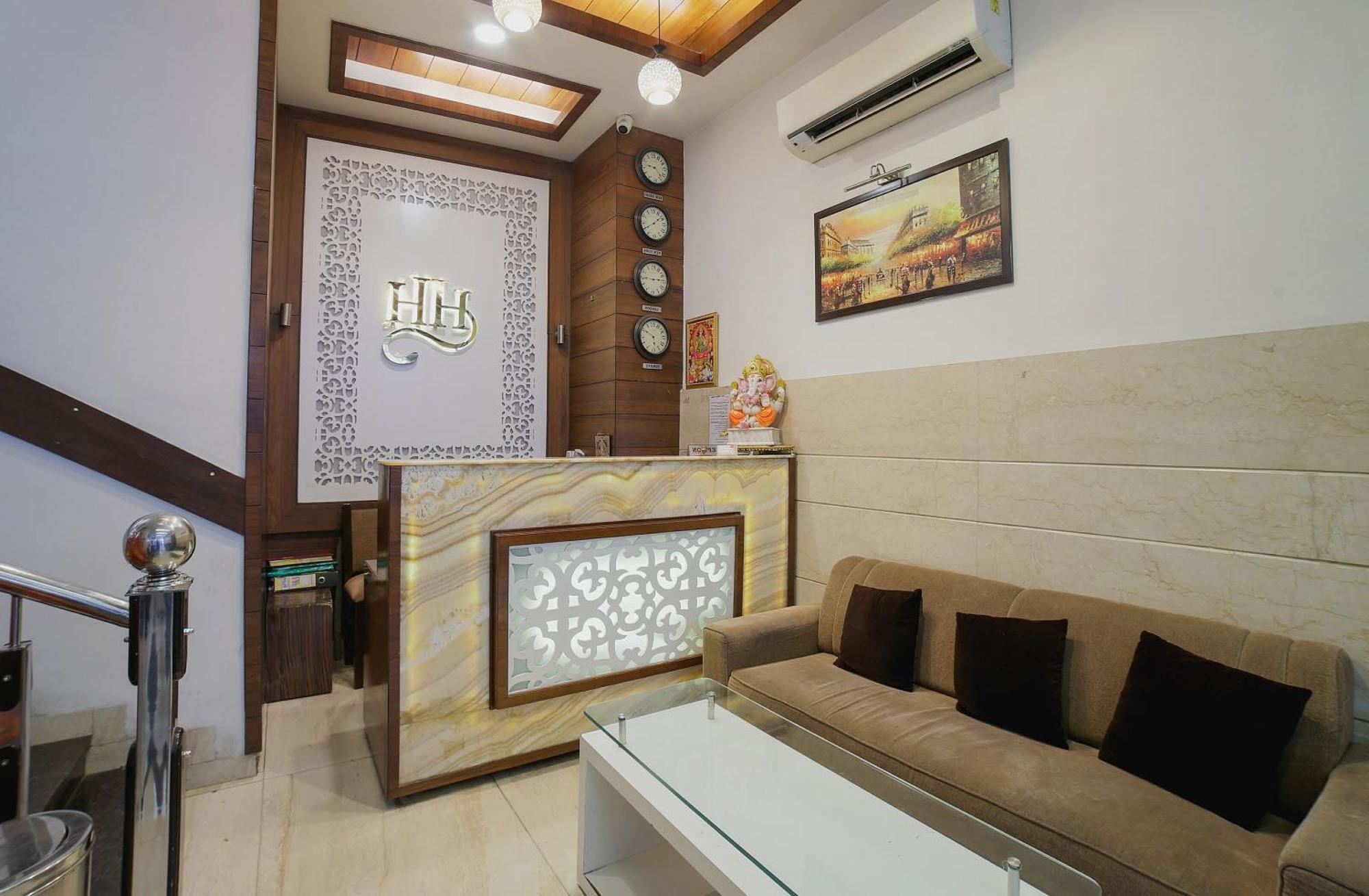 Townhouse Hollywood Heights Hotel Amritsar Exterior photo